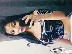 Flagra da morena tesuda dando no banheiro de festa