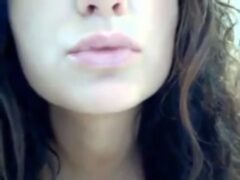Viviane Lima, a carioca gostosa, se exibe ao vivo e sem censura