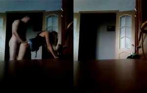 Novinha safada sendo comida pelo tio com força até gozar gemendo alto