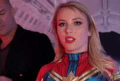 Capitã Marvel porno dando sua bucetinha deliciosa