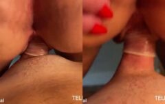 Morena peituda dando a buceta e fazendo espanhola com tesão no sofá
