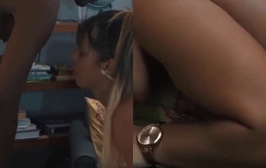 Safadinha de shortinho rebolando no colo do tio até sentir o pau duro